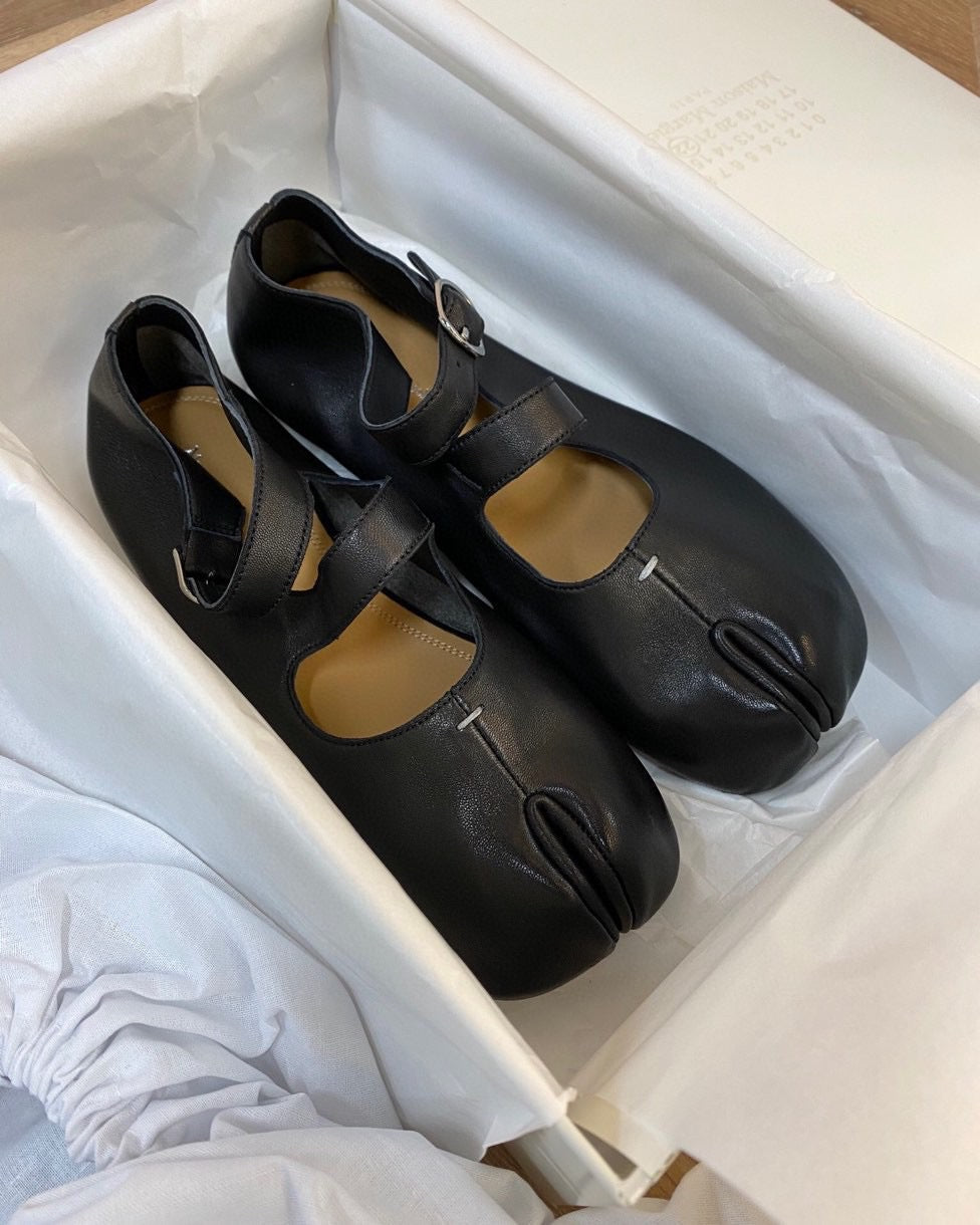 Calfskin Ballerinas Tabi Shoes